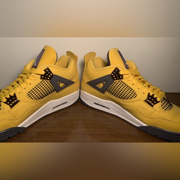 Jordan 4 Retro Lightning (2021) Size US Men’s 11.5 - Picture 10 of 12
